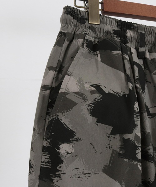 CAMBIO（カンビオ）の「mp11045-Digital Camouflage Relax Pants パンツ（その他パンツ・メンズ・カーキ/グレー・M/L/S）」の17枚目の写真