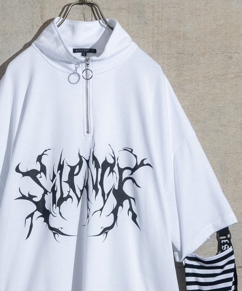 JOHN'S CLOSET（ジョンズクローゼット）の「【31】2WAY SLEEVE グラフィックプリント ハーフジップ（Tシャツ/カットソー・レディース・ホワイト/ブラック/ブラック系/ホワイト系/サックスブルー/ホワイト系1/ブラック系1・LARGE/MEDIUM）」の2枚目の写真