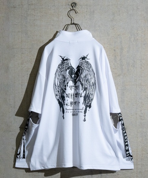 JOHN'S CLOSET（ジョンズクローゼット）の「【31】2WAY SLEEVE グラフィックプリント ハーフジップ（Tシャツ/カットソー・レディース・ホワイト/ブラック/ブラック系/ホワイト系/サックスブルー/ホワイト系1/ブラック系1・LARGE/MEDIUM）」の18枚目の写真