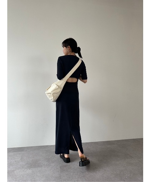 HANNE（アン）の「バックカットデザインワンピース（ワンピース・レディース・ベージュ/ブラック/グレー/ネイビー・FREE）」の21枚目の写真