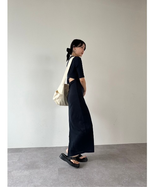 HANNE（アン）の「バックカットデザインワンピース（ワンピース・レディース・ベージュ/ブラック/グレー/ネイビー・FREE）」の22枚目の写真