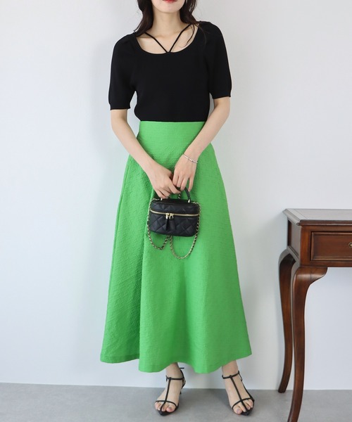 BLUEEAST（ブルーイースト）の「前後2WAYホルターネックプルオーバー（ニット/セーター・レディース・ブラック/ベージュ/オフホワイト/ブルー・MEDIUM）」の7枚目の写真