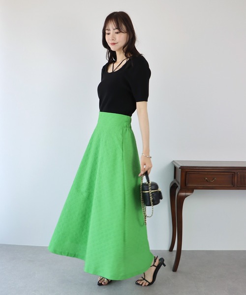 BLUEEAST（ブルーイースト）の「前後2WAYホルターネックプルオーバー（ニット/セーター・レディース・ブラック/ベージュ/オフホワイト/ブルー・MEDIUM）」の8枚目の写真