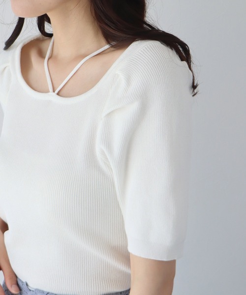 BLUEEAST（ブルーイースト）の「前後2WAYホルターネックプルオーバー（ニット/セーター・レディース・ブラック/ベージュ/オフホワイト/ブルー・MEDIUM）」の13枚目の写真