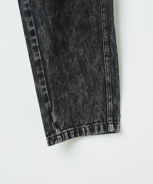 WEGO（ウィゴー）の「WEGO/【マルチサイズ】ウエストフリルデニムマムパンツ（デニムパンツ・レディース・ライトインディゴブルー/コバルトブルー/ブラック系その他/ブラック・MEDIUM/SMALL/LARGE/X-SMALL）」の6枚目の写真