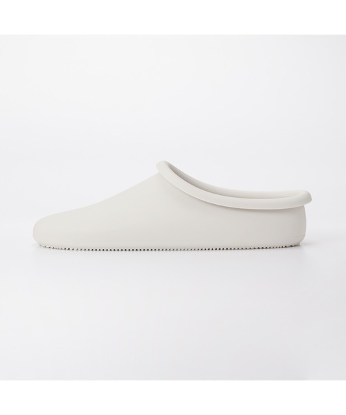 無印良品（ムジルシリョウヒン）の「シリコーンバススリッパ　約２３．０‐２６．０ｃｍ（バス/トイレグッズ・メンズ・ホワイト・FREE）」の3枚目の写真