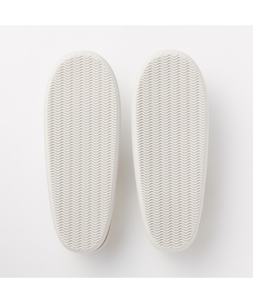 無印良品（ムジルシリョウヒン）の「シリコーンバススリッパ　約２３．０‐２６．０ｃｍ（バス/トイレグッズ・メンズ・ホワイト・FREE）」の4枚目の写真