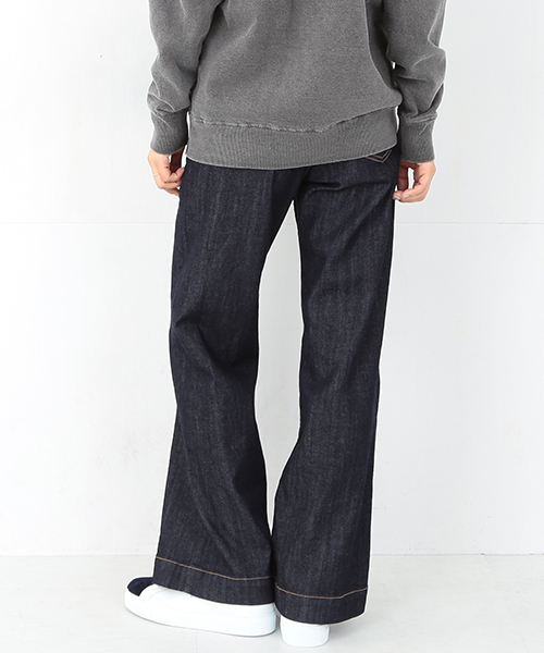 Ray BEAMS（レイビームス）の「Ray BEAMS / ストレッチ デニム バギー パンツ（デニムパンツ・レディース・ブルー系その他/ネイビー・0/1）」の14枚目の写真