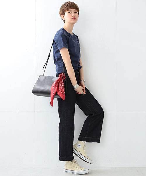 Ray BEAMS（レイビームス）の「Ray BEAMS / ストレッチ デニム バギー パンツ（デニムパンツ・レディース・ブルー系その他/ネイビー・0/1）」の21枚目の写真