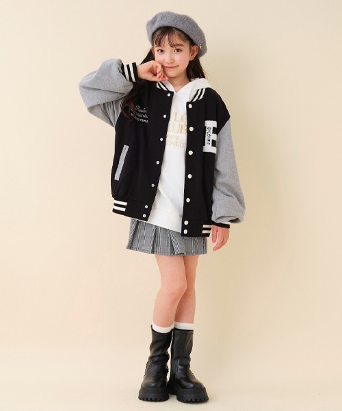 by LOVEiT(バイラビット)の「Bワッペン裏毛スタジャン(Tシャツ/カットソー・キッズ・ブラック/ベージュ/ピンク・140cm/130cm/160cm/150cm/120cm)」の17枚目の写真