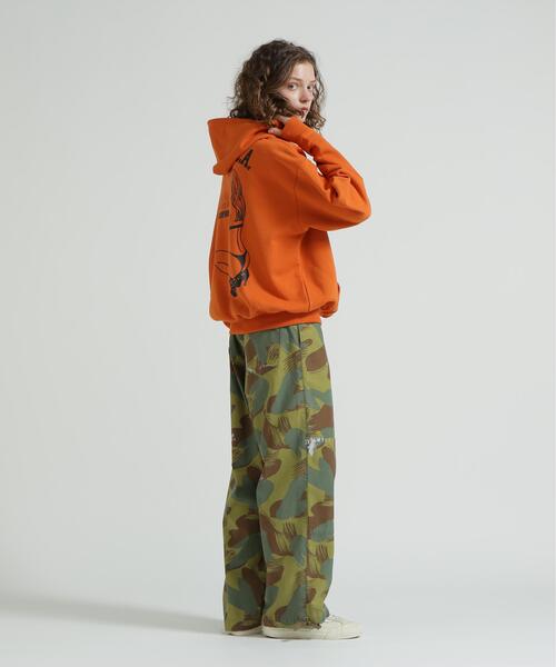 AVIREX(アヴィレックス)の「《WEB&DEPOT限定》BLACK SCORPION SWEAT PULL OVER PARKA / ブラックスコーピオン スウェット プルオーバー パーカー(パーカー・メンズ・オリーブ系/マスタード/ブラック/オレンジ/グレー系その他3・XL/L/M/2XL/F)」の19枚目の写真