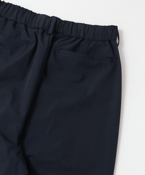 ITEMS URBANRESEARCH（アイテムズ アーバンリサーチ）の「ストレッチナイロン タックパンツ（その他パンツ・メンズ・カーキ/ネイビー/ブラック・MEDIUM/LARGE）」の17枚目の写真