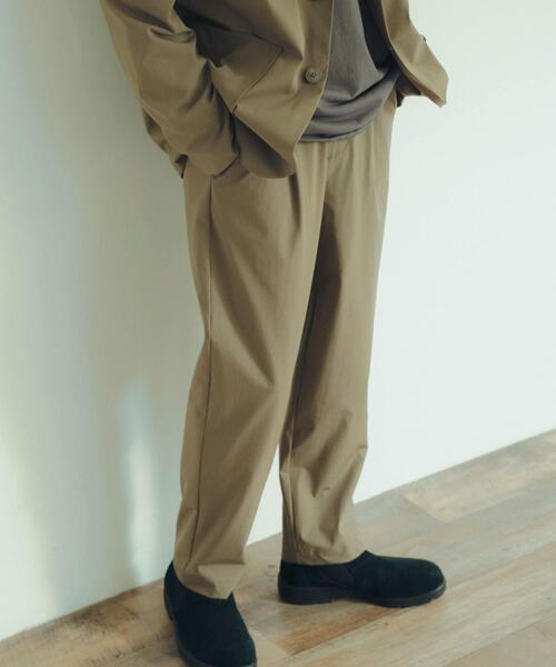 ITEMS URBANRESEARCH（アイテムズ アーバンリサーチ）の「ストレッチナイロン タックパンツ（その他パンツ・メンズ・カーキ/ネイビー/ブラック・MEDIUM/LARGE）」の21枚目の写真