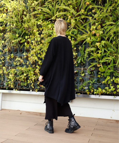 rovtski(ロフトスキー)の「ダブルポケットアシメトップス(Tシャツ/カットソー・レディース・ブラック・FREE)」の4枚目の写真