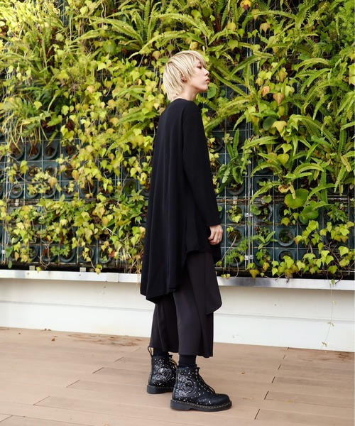 rovtski(ロフトスキー)の「ダブルポケットアシメトップス(Tシャツ/カットソー・レディース・ブラック・FREE)」の5枚目の写真