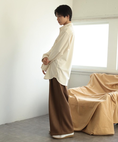 SENSE OF PLACE by URBAN RESEARCH(センスオブプレイスバイアーバンリサーチ)の「コーデュロイルーズシャツ(シャツ/ブラウス・メンズ・ブラック/ブルー/アイボリー/ライトカーキ・LARGE/MEDIUM)」の11枚目の写真