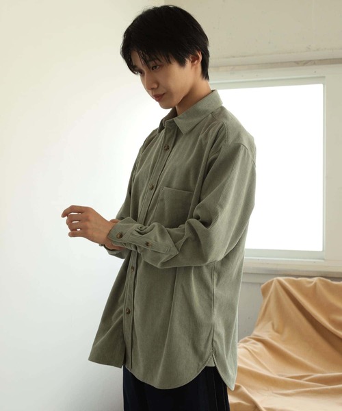 SENSE OF PLACE by URBAN RESEARCH(センスオブプレイスバイアーバンリサーチ)の「コーデュロイルーズシャツ(シャツ/ブラウス・メンズ・ブラック/ブルー/アイボリー/ライトカーキ・LARGE/MEDIUM)」の14枚目の写真