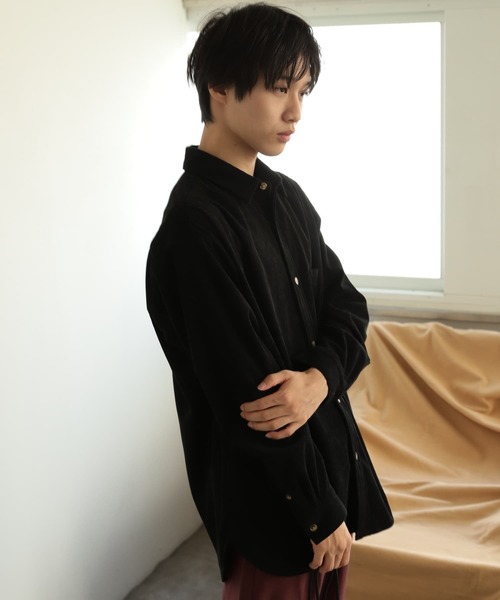 SENSE OF PLACE by URBAN RESEARCH(センスオブプレイスバイアーバンリサーチ)の「コーデュロイルーズシャツ(シャツ/ブラウス・メンズ・ブラック/ブルー/アイボリー/ライトカーキ・LARGE/MEDIUM)」の22枚目の写真
