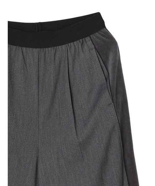 KBF(ケイビーエフ)の「KBF イージーサイドラインパンツ(その他パンツ・レディース・チャコールグレー・FREE)」の7枚目の写真