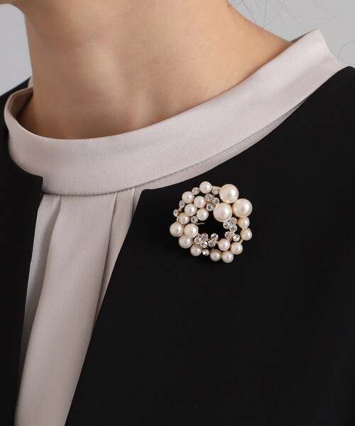OPAQUE.CLIP（オペークドットクリップ）の「◆≪ヒルナンデス！で紹介≫ フェイクパール×ビジューラウンドブローチ/セレモニー対応（ブローチ/コサージュ・レディース・ゴールド/シルバー・00）」の7枚目の写真