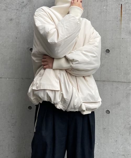 y/m by れぽすけ（イムバイレポスケ）の「中綿ビックポケットブルゾン（ダウンジャケット/コート・メンズ・アイボリー/ブラック・FREE）」の20枚目の写真