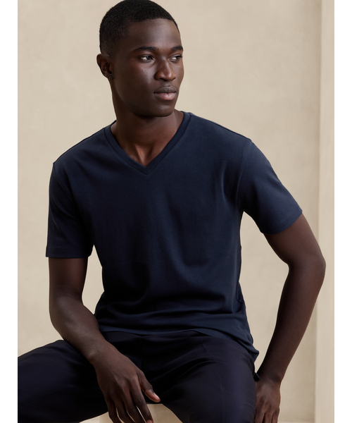 Banana Republic(バナナリパブリック)の「Luxury-Touch 半袖VネックTシャツ(Tシャツ/カットソー・メンズ・ブラック/ホワイト/ネイビー/チャコールグレー/ナチュラル/オリーブ・S/XL/L/M)」の10枚目の写真