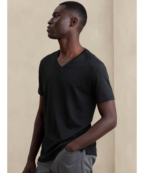 Banana Republic(バナナリパブリック)の「Luxury-Touch 半袖VネックTシャツ(Tシャツ/カットソー・メンズ・ブラック/ホワイト/ネイビー/チャコールグレー/ナチュラル/オリーブ・S/XL/L/M)」の11枚目の写真