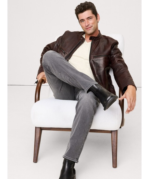 Banana Republic(バナナリパブリック)の「Luxury-Touch 半袖VネックTシャツ(Tシャツ/カットソー・メンズ・ブラック/ホワイト/ネイビー/チャコールグレー/ナチュラル/オリーブ・S/XL/L/M)」の12枚目の写真