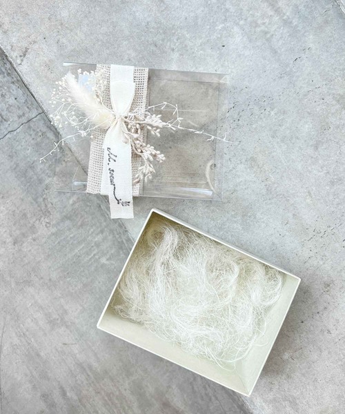 m.soeur（エムスール）の「リネンリボンのギフトボックス（大）（ラッピングキット・レディース・ベージュ・FREE）」の7枚目の写真