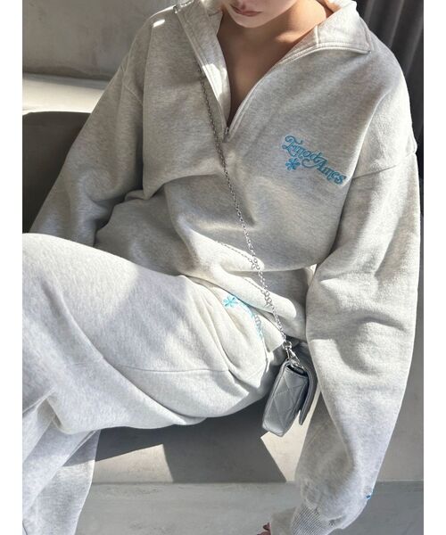 EMODA（エモダ）の「【Ames Worldwide】ロゴハーフジップオーバートップ（Tシャツ/カットソー・レディース・ネイビー/グレー・FREE）」の5枚目の写真