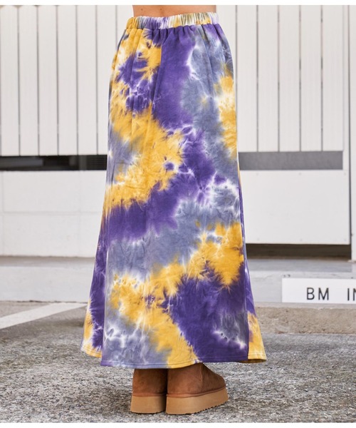 anap mimpi（アナップミンピ）の「裏毛 タイダイ スウェット セミフレア スカート（スカート・レディース・ダークグレー/パープル・FREE）」の18枚目の写真