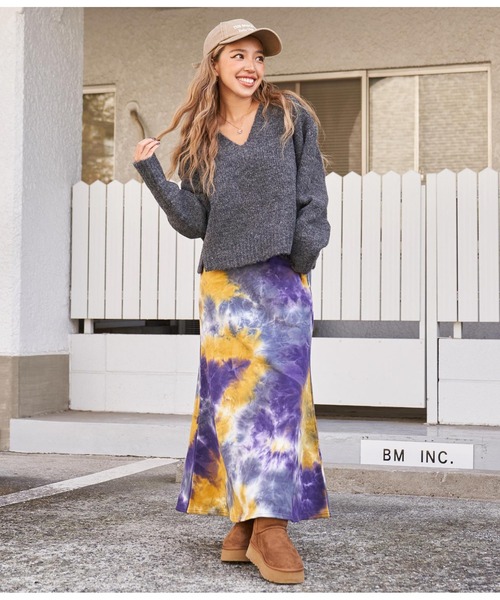 anap mimpi（アナップミンピ）の「裏毛 タイダイ スウェット セミフレア スカート（スカート・レディース・ダークグレー/パープル・FREE）」の7枚目の写真