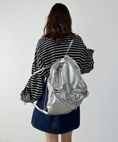 CLEA（クレア）の「メタリックドロストナップザック/リュック（バックパック/リュック・レディース・シルバー/ブラック・FREE）」の18枚目の写真