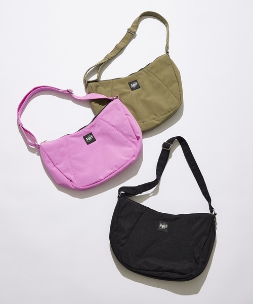 X-girl(エックスガール)の「RUBBER PATCH MESSENGER BAG(ショルダーバッグ・レディース・オリーブ/ピンク/ブラック・ONE SIZE)」の11枚目の写真