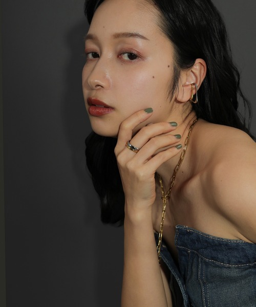 voov（ブーブ）の「【金属アレルギー対応】バイカラー サージカルステンレス リング（リング・レディース・シルバー・11号）」の2枚目の写真