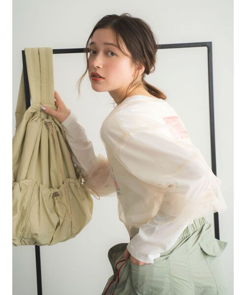 Ungrid（アングリッド）の「ギャザーボリュームリュック（バックパック/リュック・レディース・ブラック/ベージュ・FREE）」の3枚目の写真