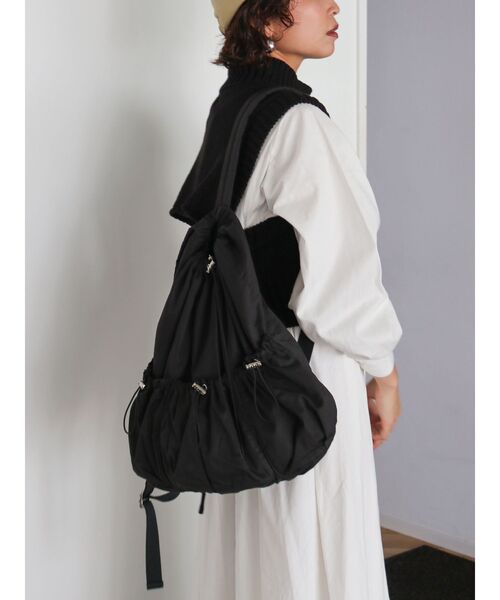 Ungrid（アングリッド）の「ギャザーボリュームリュック（バックパック/リュック・レディース・ブラック/ベージュ・FREE）」の11枚目の写真