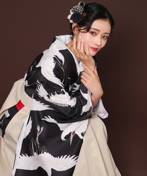 KYOETSU（キョウエツ）の「袴4点セット 華やかF レディース（着物・レディース・ブルー系その他2/ブラック系その他2/グレー系その他/ブラック系その他/ブラック系その他4/グレー系その他2/ブラック系その他3/ブルー系その他/ブラウン系その他/ブラウン系その他2/ピンク系その他2/パープル系その他/パープル系その他2/ブラック系その他6/ブラック系その他5/ピンク系その他・M/S/L/LL）」の4枚目の写真