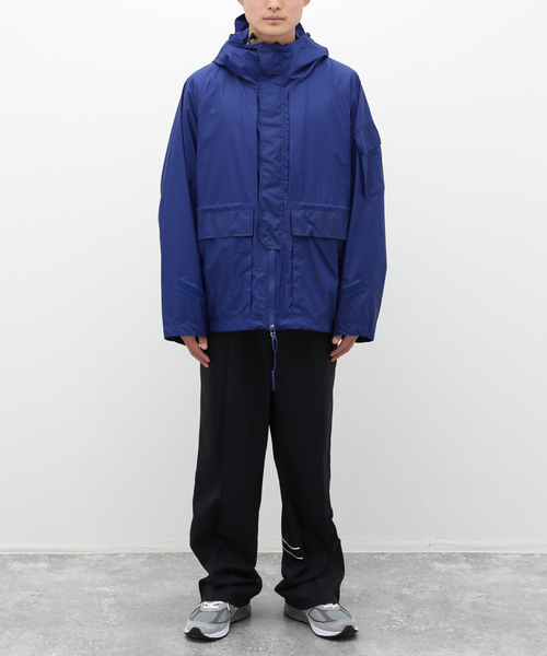 EDIFICE(エディフィス)の「【Product Twelve / プロダクト トゥエルブ】Rain Jacket(マウンテンパーカー・メンズ・ホワイト/ブルー・2/3)」の3枚目の写真