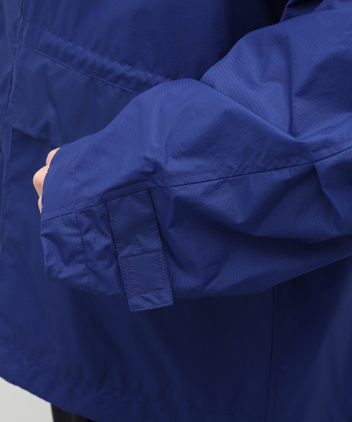 EDIFICE(エディフィス)の「【Product Twelve / プロダクト トゥエルブ】Rain Jacket(マウンテンパーカー・メンズ・ホワイト/ブルー・2/3)」の10枚目の写真