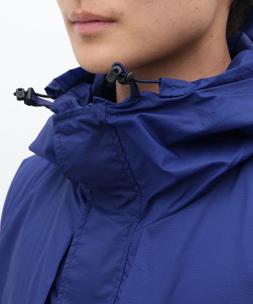 EDIFICE(エディフィス)の「【Product Twelve / プロダクト トゥエルブ】Rain Jacket(マウンテンパーカー・メンズ・ホワイト/ブルー・2/3)」の14枚目の写真