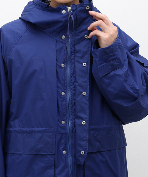 EDIFICE(エディフィス)の「【Product Twelve / プロダクト トゥエルブ】Rain Jacket(マウンテンパーカー・メンズ・ホワイト/ブルー・2/3)」の17枚目の写真
