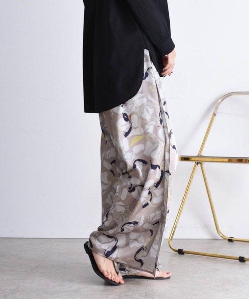 Eimee Law（エイミーロウ）の「ボタニカルジオメptリラックスパンツ（その他パンツ・レディース・ライトグレー/ベージュ・38）」の22枚目の写真