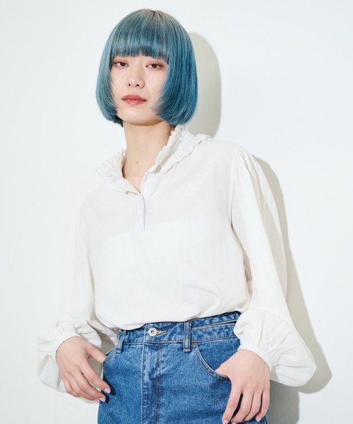 MERLOT(メルロー)の「ダブルフリル襟ブラウス(シャツ/ブラウス・レディース・ホワイト/ブラック・FREE)」の2枚目の写真