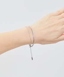 Zoule（ゾーラ）の「Zoule ゾーラ:stainless V-1　ステンレスバングル　ブレスレット（ブレスレット）」