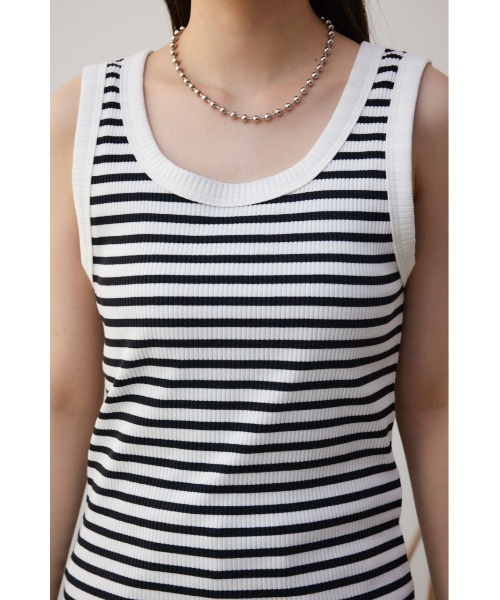 AZUL by moussy(アズールバイマウジー)の「ベーシッククルーネックリブタンク(Tシャツ/カットソー・レディース・アイボリー/ブラック/グレー/ホワイト系その他・M/L/S/M)」の7枚目の写真