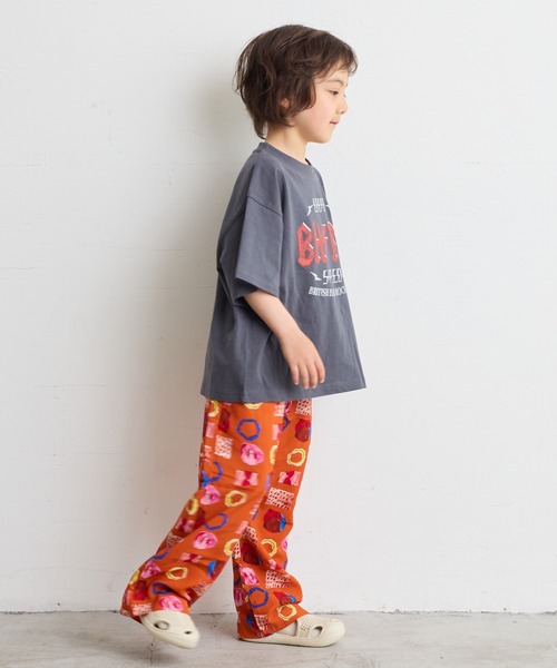 Life Support Products（ライフサポートプロダクツ）の「ロックプリントワイドTシャツ（80～150cm）（Tシャツ/カットソー・キッズ・グレー系その他2/ブラック系1/ブラック系3/ブラック系2/ホワイト系3/グレー系その他/ホワイト系1/ホワイト系2・80/90/95/100/110/120/130/140/150）」の14枚目の写真