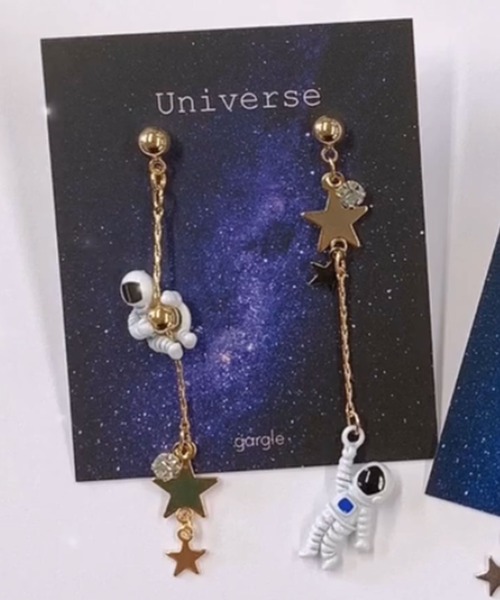 gargle(ガーグル)の「gargle ガーグル:宇宙シリーズ ぶら下り飛行士 ピアス(ピアス(両耳用)・レディース・ゴールド/シルバー・FREE)」の1枚目の写真