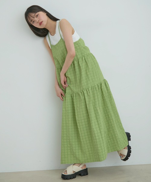 VIS（ビス）の「【洗える】ぽこぽこチェック柄ティアードキャミワンピース（ワンピース・レディース・ブラウン/グリーン/ブラック・FREE）」の3枚目の写真