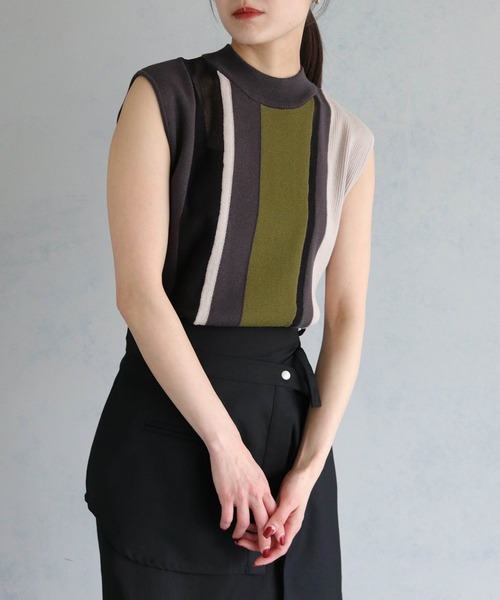 &g'aime（アンジェム）の「【&g’aime】シアー切替配色スリーブレスニット（ニット/セーター・レディース・ブラック/グレイッシュベージュ/チャコールグレー・FREE）」の14枚目の写真